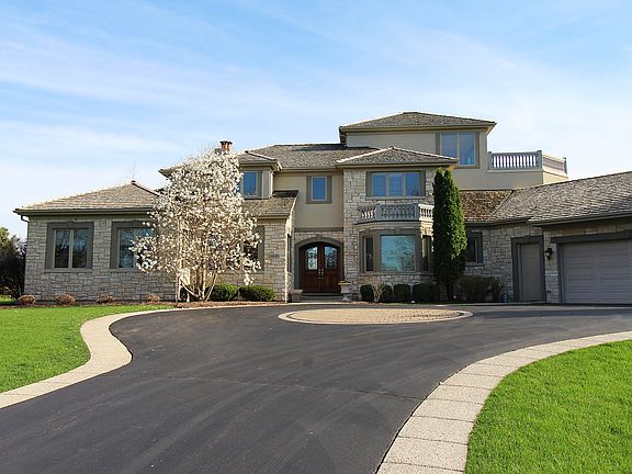 3rd image of 10849 Bull Valley Dr