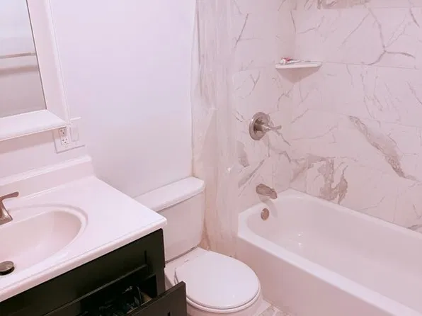 1020 W Boylston St #2R, Worcester, MA 01606