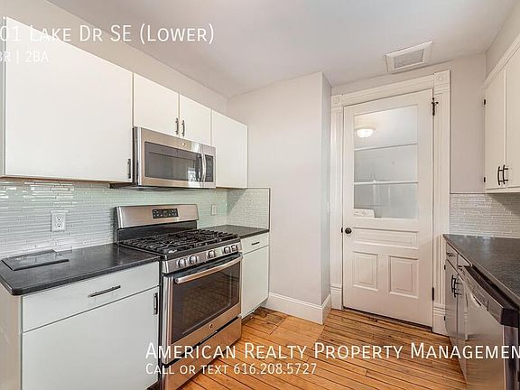 4th image of 901 Lake Dr SE