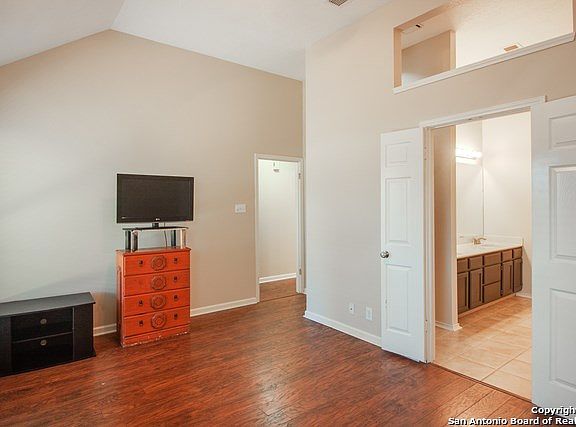 4th image of 12239 Netherwood Ln