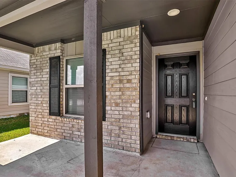 10031 Spring Creek Rd — Photo 5