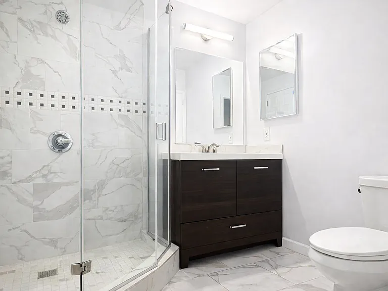 2818 S Normandie Ave #5 — Photo 5
