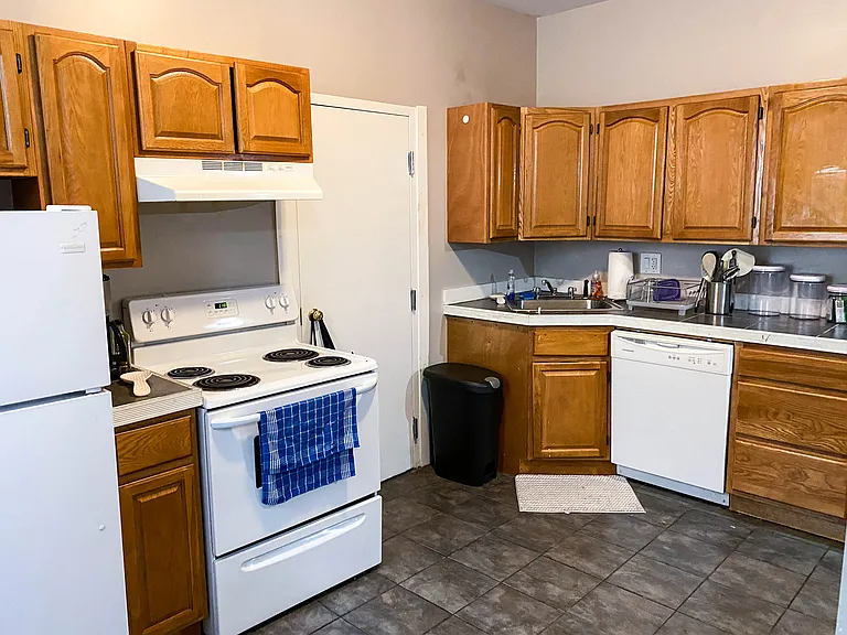 1060 Commonwealth Ave #32 — Photo 12