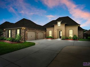 18132 Old Trail Dr, Prairieville, LA 70769