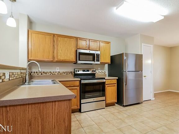 3rd image of 3105 S 100th Dr