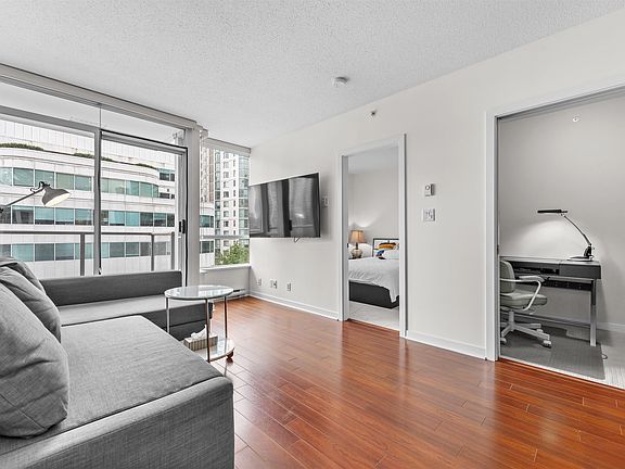 3rd image of 821 Cambie St #808