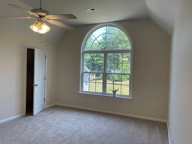 top floor bedroom, bathroom suite