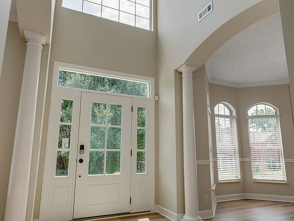 3rd image of 127 Coarsey Blvd