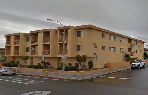 1615 S Pacific Ave — Photo 1