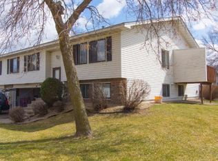 4285 Bridgewood Ter, Vadnais Heights, MN 55127