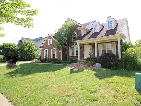 2nd image of 1523 Woodcreek Blvd