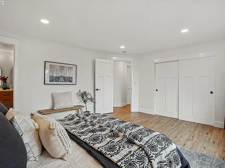 13991 Majestic Ct — Photo 21
