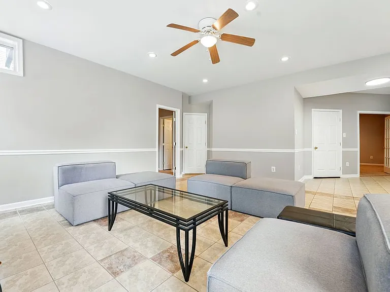 14863 Chimbote Ct — Photo 24