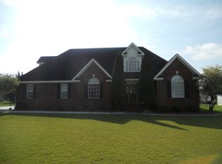 108 Hawkins Dr, Pikeville, NC 27863