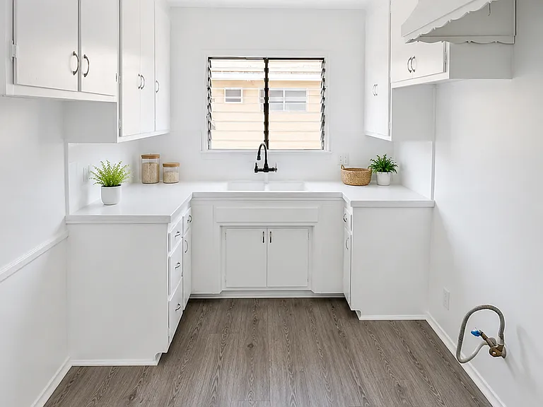5309 Whitsett Ave #5 — Photo 4