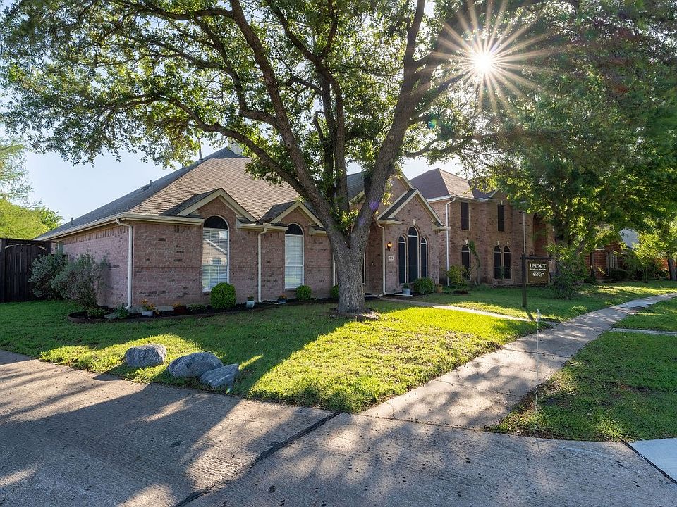 1st image of 2822 Briarbrook Ln