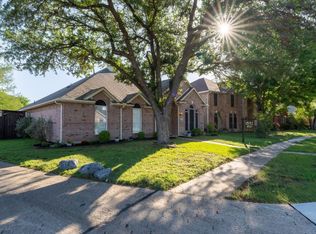 2822 Briarbrook Ln, Garland, TX 75040