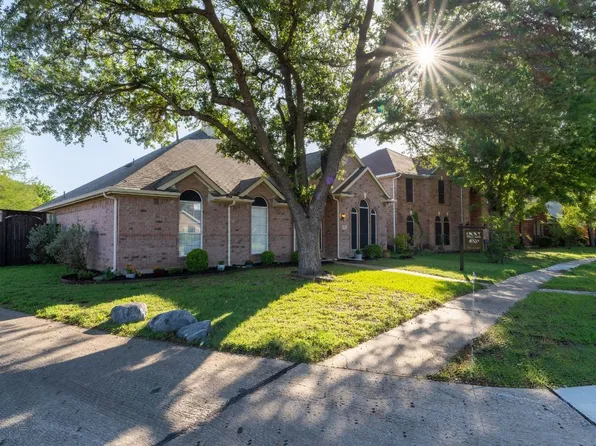 2822 Briarbrook Ln, Garland, TX 75040
