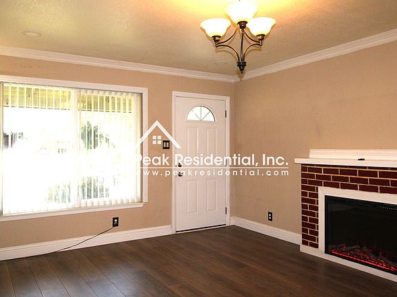 3rd image of 3837 Donna Cir