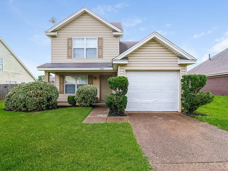 4551 Blue River Dr — Photo 1