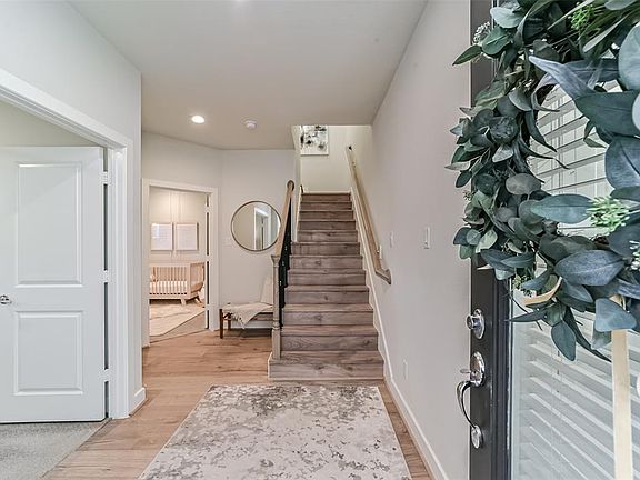 3rd image of 111 Knightsbridge Park Lane