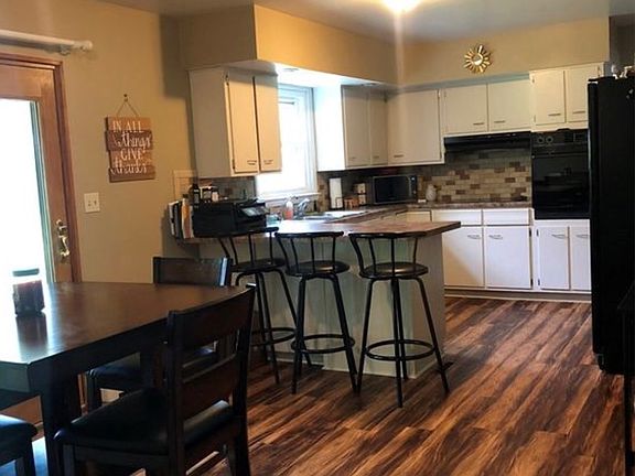 4th image of 1221 Dolphin St