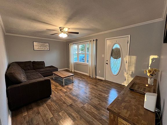 5th image of 282 Marsha Dr