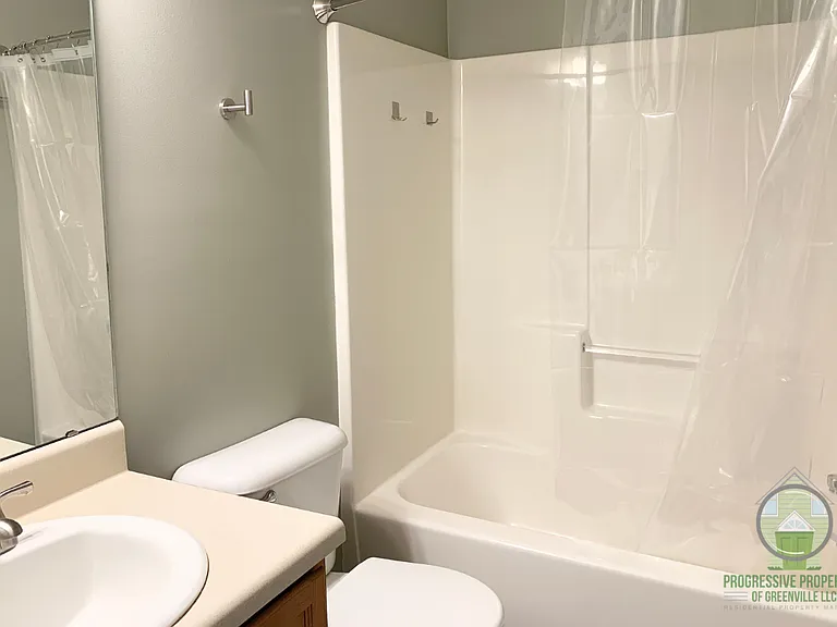 516 Glenlea Ln — Photo 15