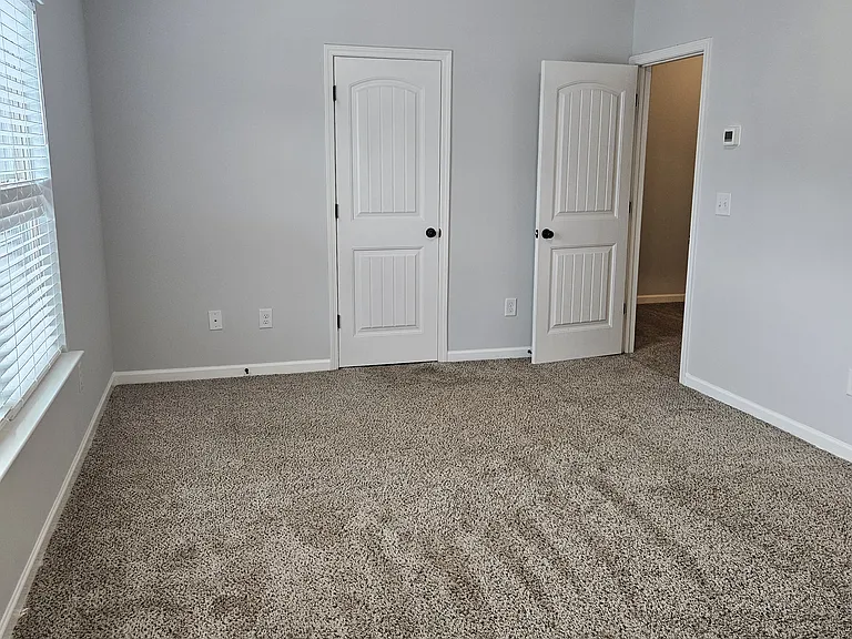 261 Valley Xing — Photo 20