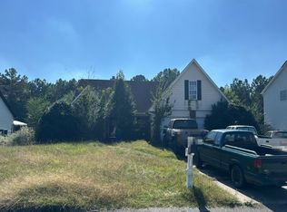 135 Belmont Dr, Raeford, NC 28376