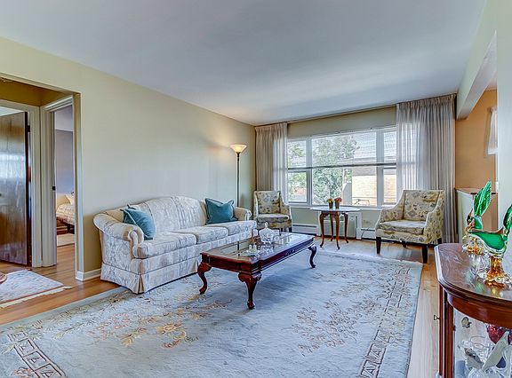 4th image of 5771 N Northwest Hwy #503