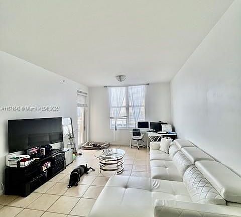 4th image of 511 SE 5th Ave APT 608