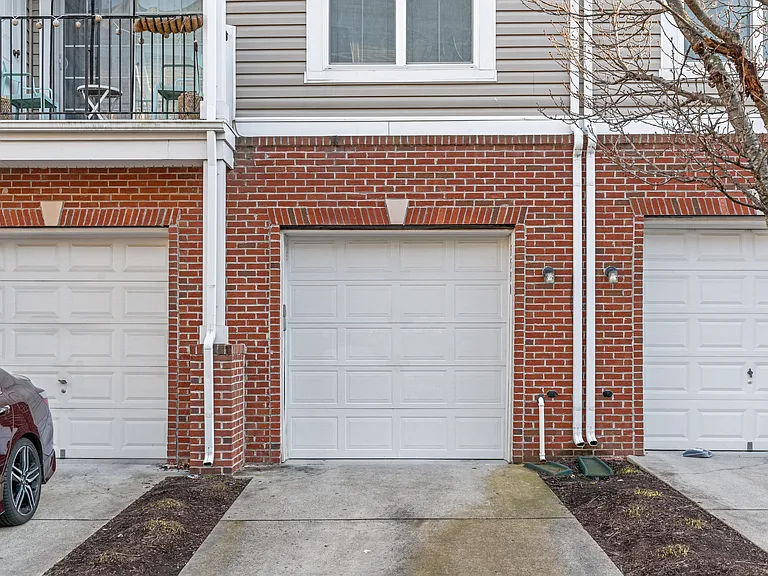5530 Capital Gateway Dr #404 — Photo 19