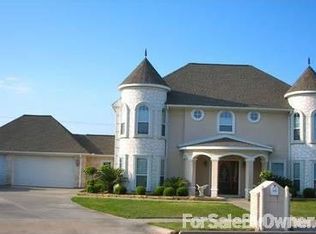 1434 29th Ave N, Texas City, TX 77590