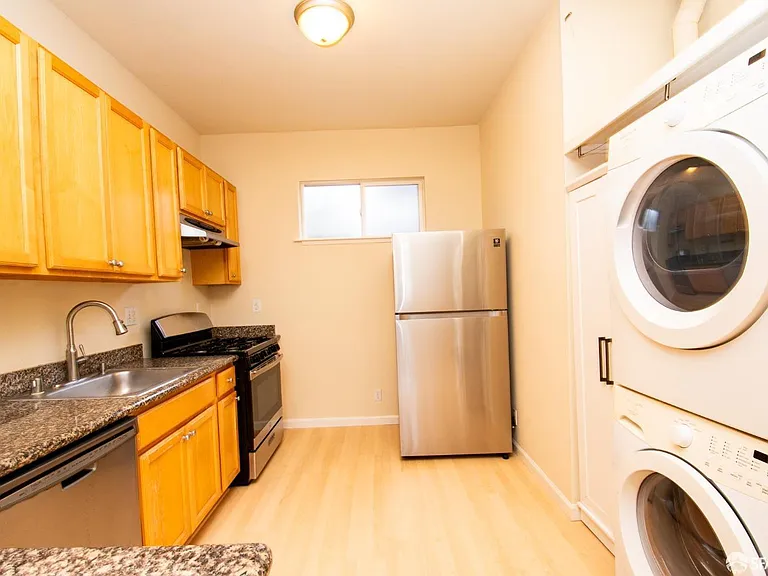 457 Jersey St #5 — Photo 6
