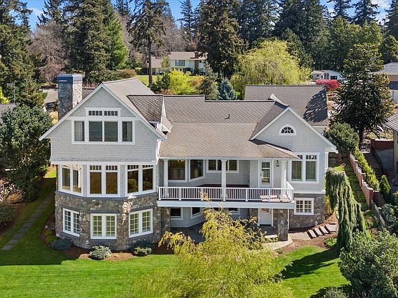 4th image of 32 Shorewood Drive
