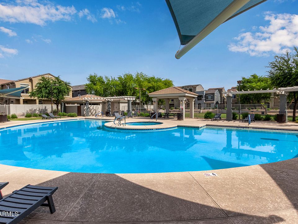 2nd image of 2401 E RIO SALADO Parkway #1192