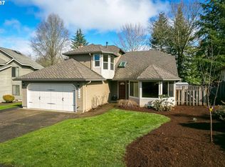 9199 SW Hill St, Tigard, OR 97223