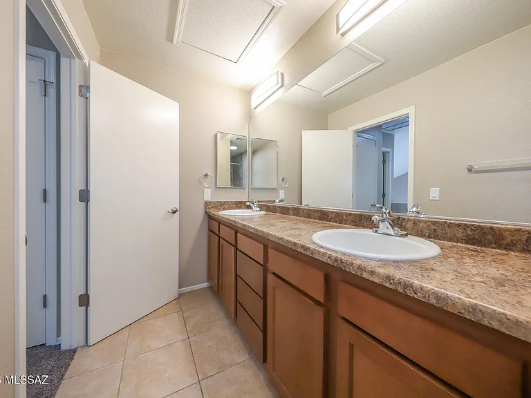 4061 N Weimer Pl #26 — Photo 18