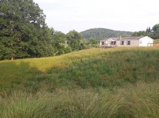 361 Glade Hill Dr, Lebanon, VA 24266