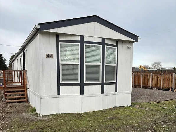 3181 NW Pleasant Acres Cir #48, Mountain Home, ID 83647