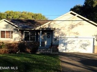 2455 Carver Ave E, Maplewood, MN 55119