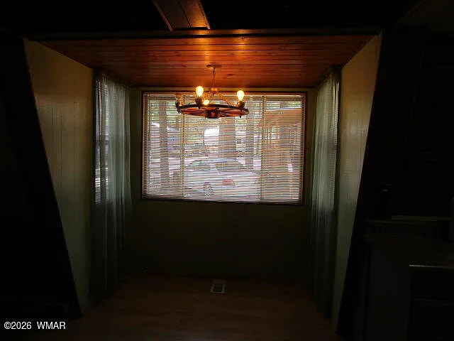 1 bed, 550 sqft, $1,200 — Photo 3