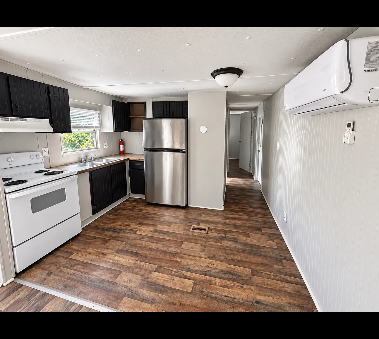 2 bed, 700 sqft, $750 — Photo 1