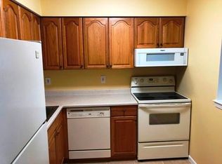 4 Greenwood Dr, Freehold, NJ 07728