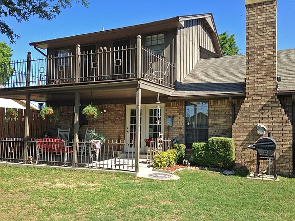 3rd image of 312 Beaumont Dr