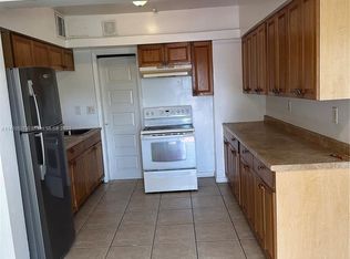 491 NE 171st St, North Miami Beach, FL 33162
