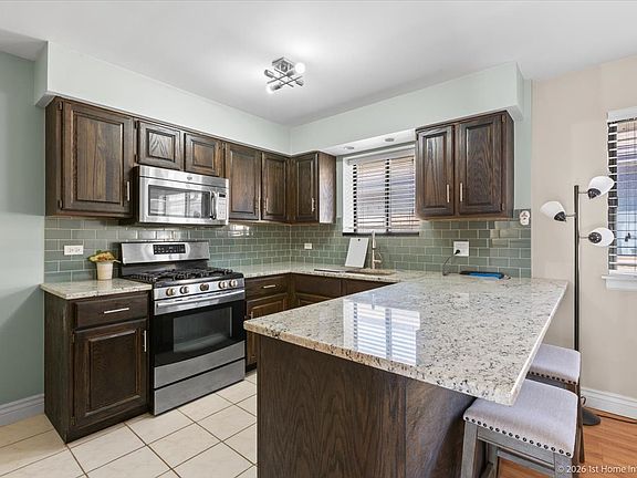3rd image of 8510 W Catherine Ave Unit 3S