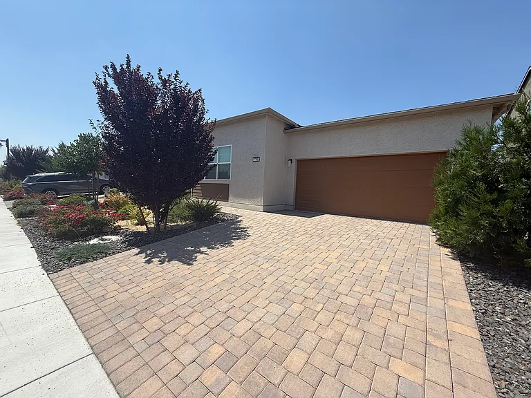 7765 Navasota Dr — Photo 25