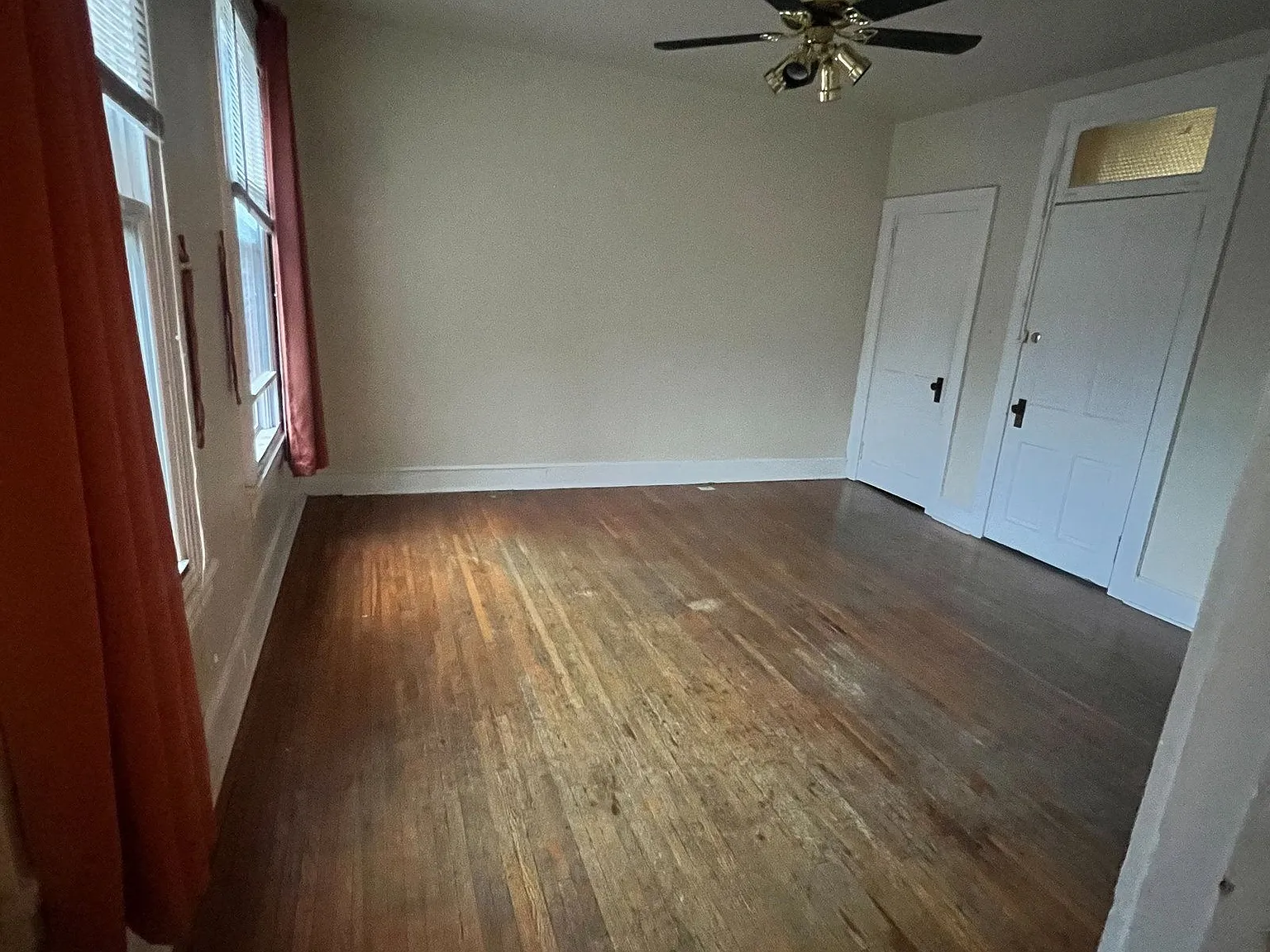 2 bed, 1.0 bath, $1,265 — Photo 2